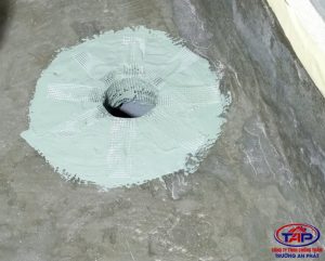 Chống thấm cổ ống xuyên sàn và hộc kỹ thuật nhà vệ sinh WC triệt để