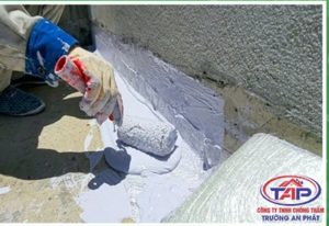 thi công lớp màng chống thấm chính kết hợp lưới thủy tinh