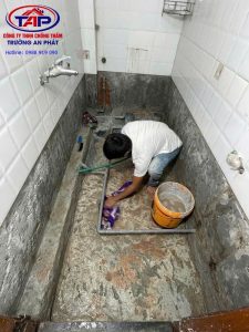 Xử lý bề mặt trước khi thi công lớp chống thấm chính