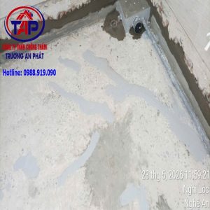 Trám keo chuyên dụng xử lý vết nứt trước khi chống thấm